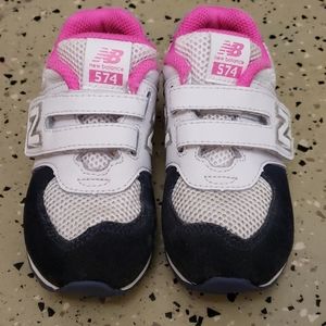 New Balance Girls Iconic 574 V1 Hook & Loop Sneake